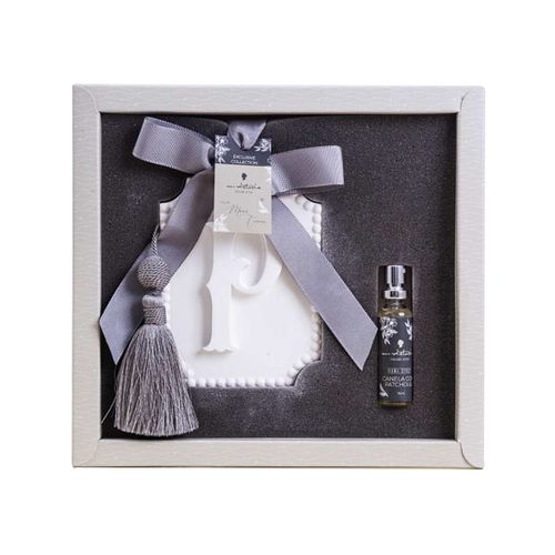 Gesso Monograma M.Victoria A Canela com Patchouli 1008