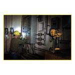 lanterna-dewalt-led-spotlight-20v-max-s-bat-carreg-dcl043-120538-120538