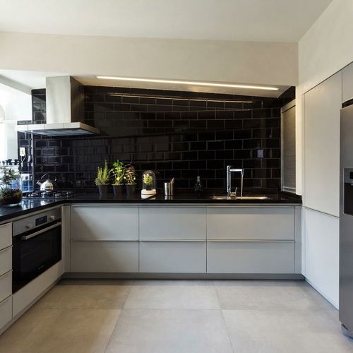 Azulejo Eliane 10x20 Metro Black Brilhante — Ref. 190420