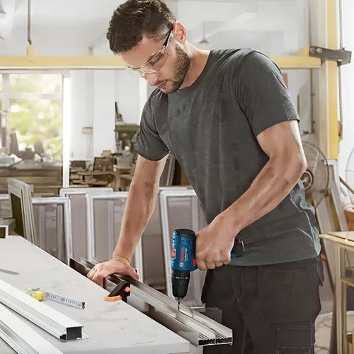 Combo Bosch Parafusadeira e Chave de Impacto 12V com Maleta — Ref. 06019G81E3-00