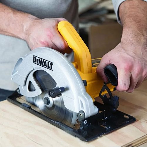 Serra Circular Dewalt 7.1/4" 1400W com Disco 18 Dentes — Ref. DWE560B2