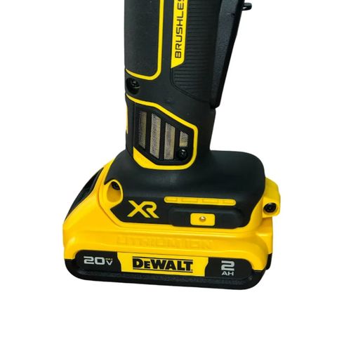 Esmerilhadeira Dewalt Angular 4.1/2"-5" 20V Max Brushless — Ref. DCG413B-B